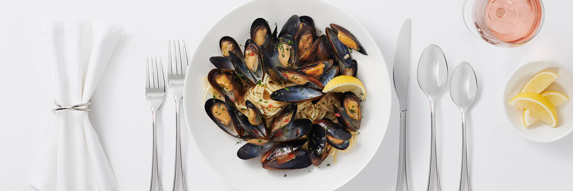 Whole Mussels in Garlic Butter